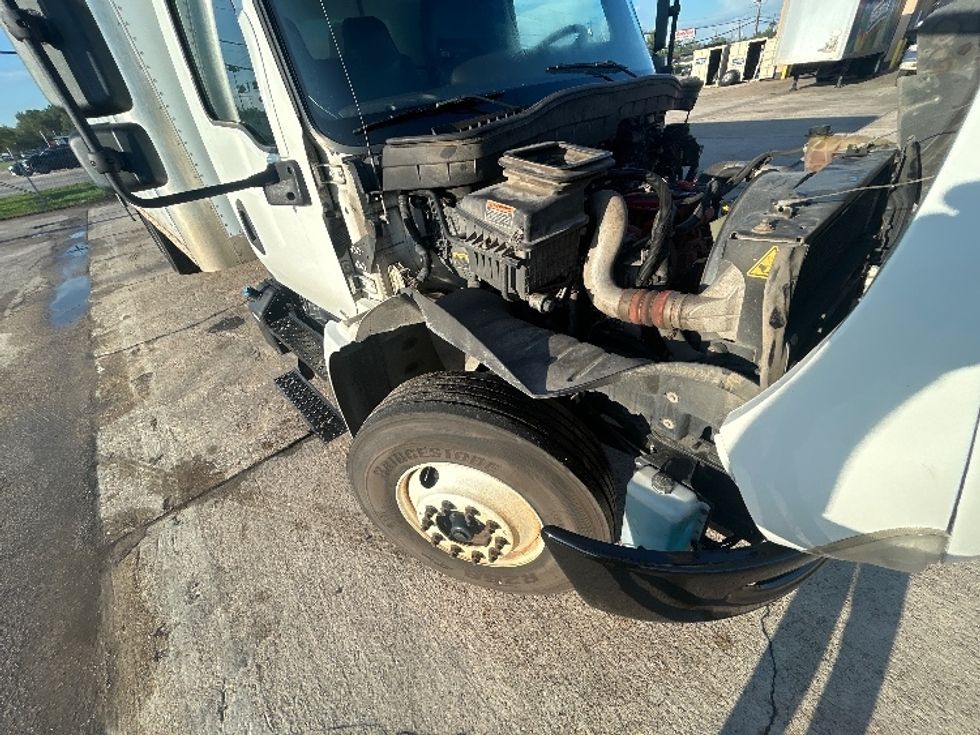 Medium Duty Box Truck-Light and Medium Duty Trucks-International-2020-MV607-Beaumont-TX-264,816\n\t\tmiles-$ 38,000 - Image 23