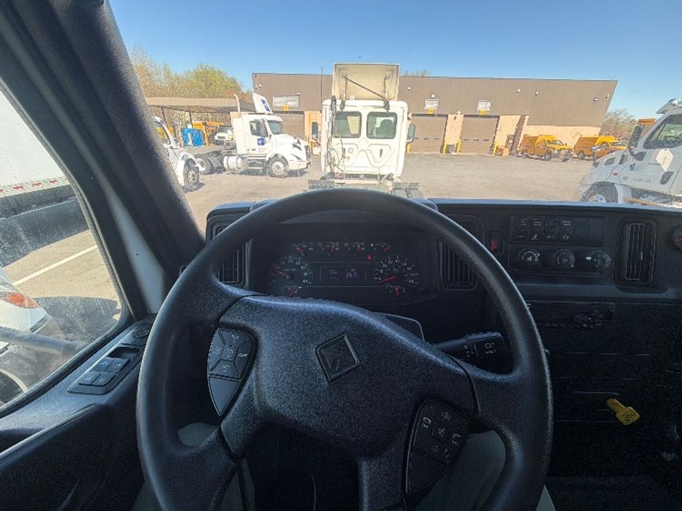 Medium Duty Box Truck-Light and Medium Duty Trucks-International-2020-MV607-Belcamp-MD-254,906\n\t\tmiles-$ 45,750 - Image 18