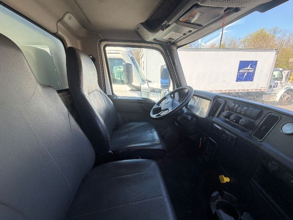 Medium Duty Box Truck-Light and Medium Duty Trucks-International-2020-MV607-Belcamp-MD-254,906\n\t\tmiles-$ 45,750 - Image 22