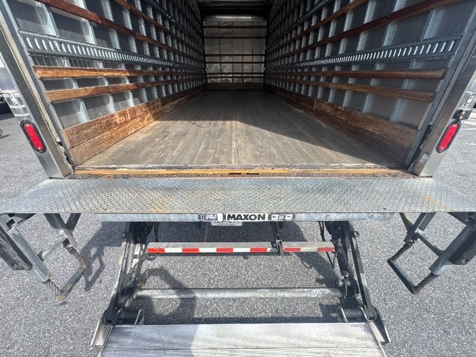 Medium Duty Box Truck-Light and Medium Duty Trucks-International-2020-MV607-Belcamp-MD-261,614\n\t\tmiles-$ 24,750 - Image 10