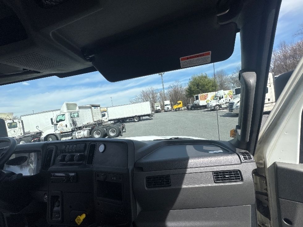 Medium Duty Box Truck-Light and Medium Duty Trucks-International-2020-MV607-Belcamp-MD-261,614\n\t\tmiles-$ 24,750 - Image 21