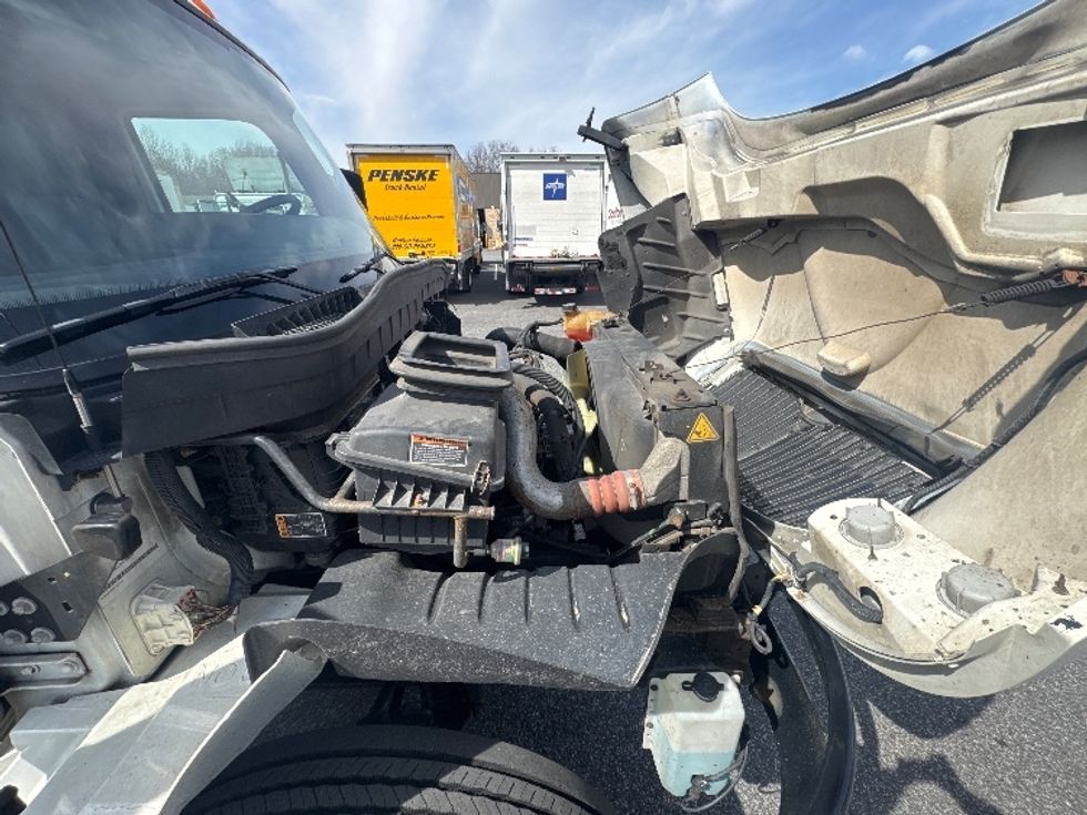 Medium Duty Box Truck-Light and Medium Duty Trucks-International-2020-MV607-Belcamp-MD-261,614\n\t\tmiles-$ 24,750 - Image 23