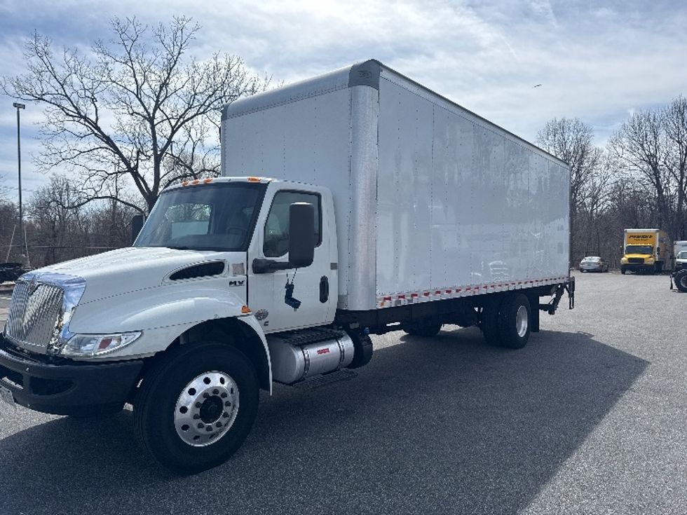 Medium Duty Box Truck-Light and Medium Duty Trucks-International-2020-MV607-Belcamp-MD-261,614\n\t\tmiles-$ 24,750 - Image 3