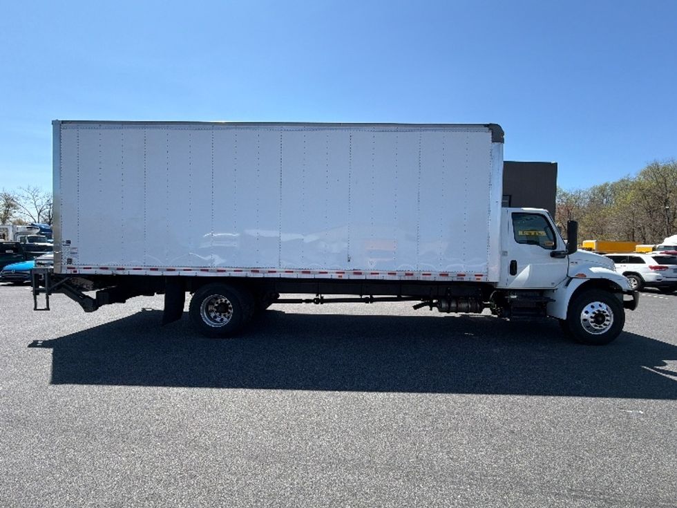Medium Duty Box Truck-Light and Medium Duty Trucks-International-2020-MV607-Belcamp-MD-314,024\n\t\tmiles-$ 21,750 - Image 15