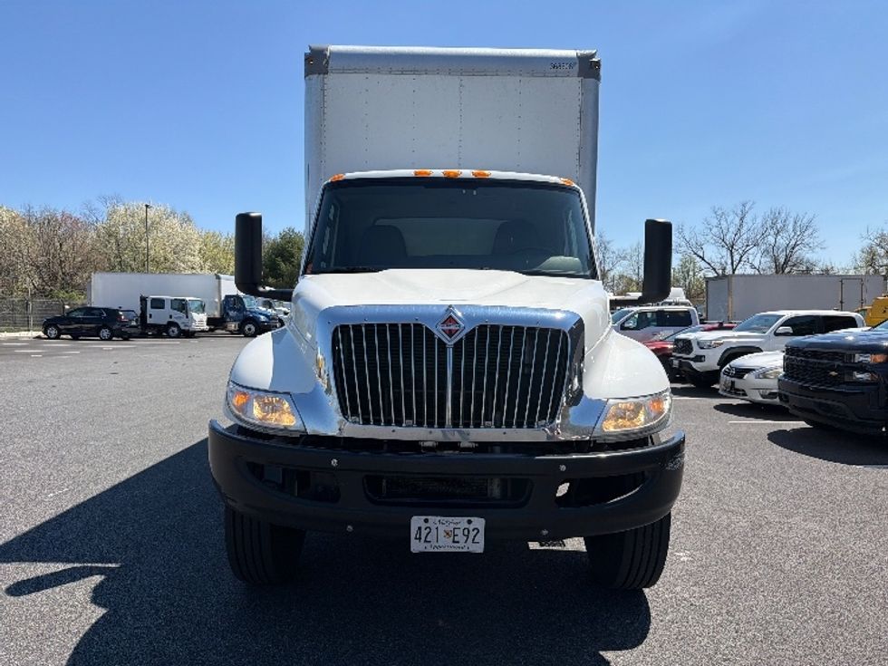 Medium Duty Box Truck-Light and Medium Duty Trucks-International-2020-MV607-Belcamp-MD-314,024\n\t\tmiles-$ 21,750 - Image 2