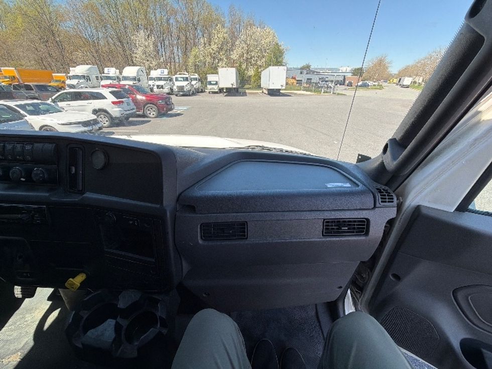 Medium Duty Box Truck-Light and Medium Duty Trucks-International-2020-MV607-Belcamp-MD-314,024\n\t\tmiles-$ 21,750 - Image 21