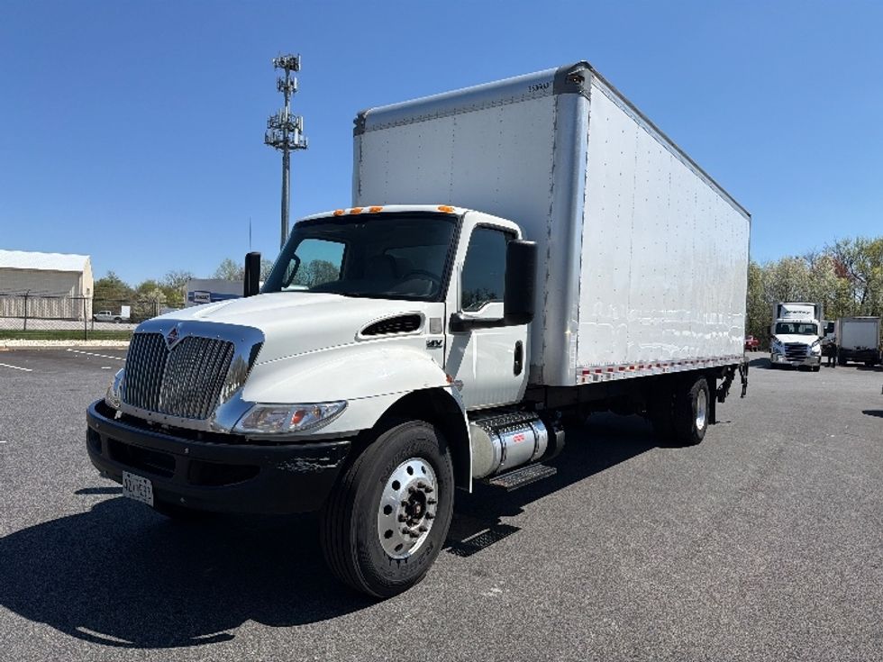Medium Duty Box Truck-Light and Medium Duty Trucks-International-2020-MV607-Belcamp-MD-314,024\n\t\tmiles-$ 21,750 - Image 3