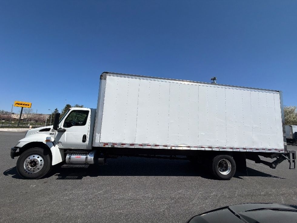 Medium Duty Box Truck-Light and Medium Duty Trucks-International-2020-MV607-Belcamp-MD-314,024\n\t\tmiles-$ 21,750 - Image 4