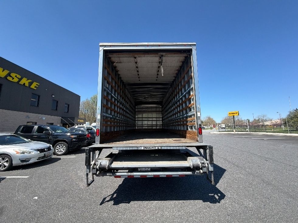 Medium Duty Box Truck-Light and Medium Duty Trucks-International-2020-MV607-Belcamp-MD-314,024\n\t\tmiles-$ 21,750 - Image 8