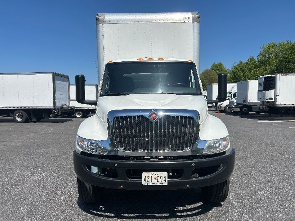 Medium Duty Box Truck-Light and Medium Duty Trucks-International-2020-MV607-Belcamp-MD-324,866\n\t\tmiles-$ 20,500 - Image 2