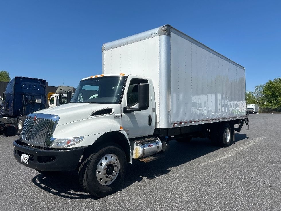 Medium Duty Box Truck-Light and Medium Duty Trucks-International-2020-MV607-Belcamp-MD-324,866\n\t\tmiles-$ 20,500 - Image 3