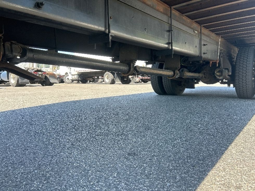 Medium Duty Box Truck-Light and Medium Duty Trucks-International-2020-MV607-Belcamp-MD-324,866\n\t\tmiles-$ 20,500 - Image 5