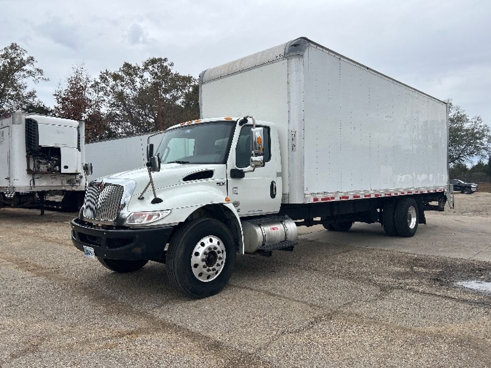 Medium Duty Box Truck-Light and Medium Duty Trucks-International-2020-MV607-Belden-MS-233,148\n\t\tmiles-$ 38,000 - Image 3