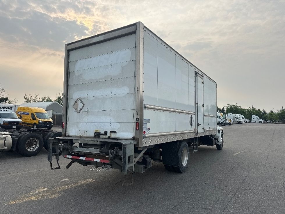 Medium Duty Box Truck-Light and Medium Duty Trucks-International-2020-MV607-Belleville-ON-261,853\n\t\tkm-$ 51,250 - Image 13