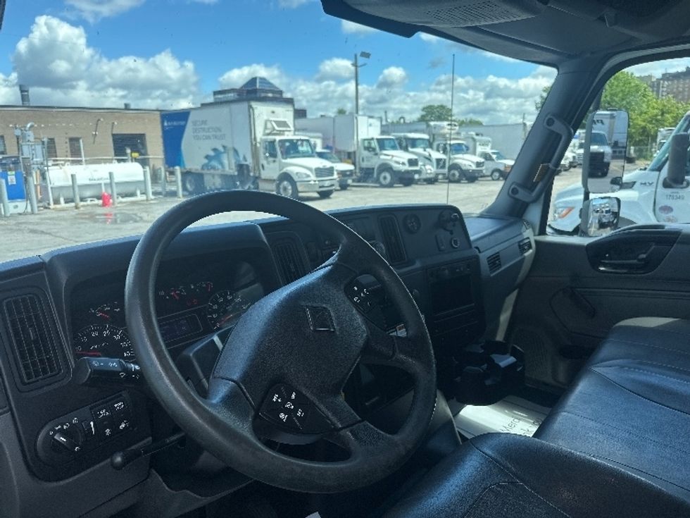 Medium Duty Box Truck-Light and Medium Duty Trucks-International-2020-MV607-Belleville-ON-261,853\n\t\tkm-$ 51,250 - Image 17