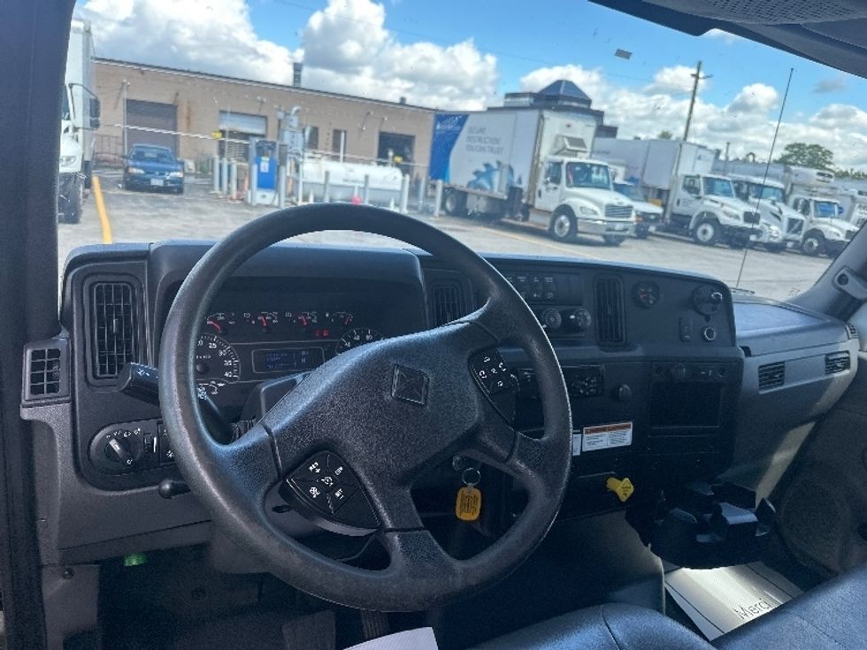 Medium Duty Box Truck-Light and Medium Duty Trucks-International-2020-MV607-Belleville-ON-261,853\n\t\tkm-$ 51,250 - Image 18
