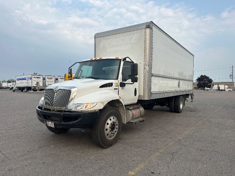 Medium Duty Box Truck-Light and Medium Duty Trucks-International-2020-MV607-Belleville-ON-261,853\n\t\tkm-$ 51,250 - Image 3