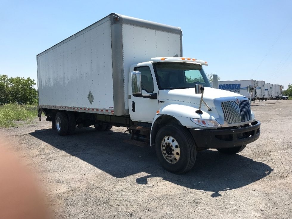 Medium Duty Box Truck-Light and Medium Duty Trucks-International-2020-MV607-Belleville-ON-298,093\n\t\tkm-$ 52,500 - Image 1