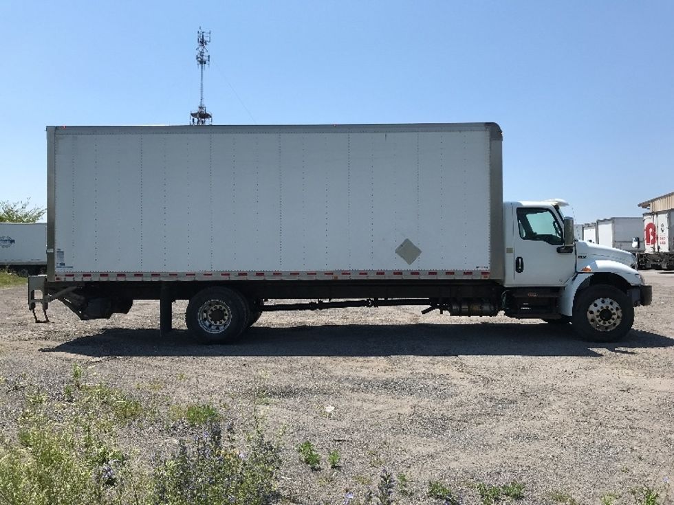 Medium Duty Box Truck-Light and Medium Duty Trucks-International-2020-MV607-Belleville-ON-298,093\n\t\tkm-$ 52,500 - Image 15