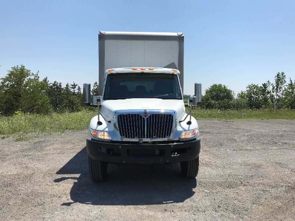 Medium Duty Box Truck-Light and Medium Duty Trucks-International-2020-MV607-Belleville-ON-298,093\n\t\tkm-$ 52,500 - Image 2