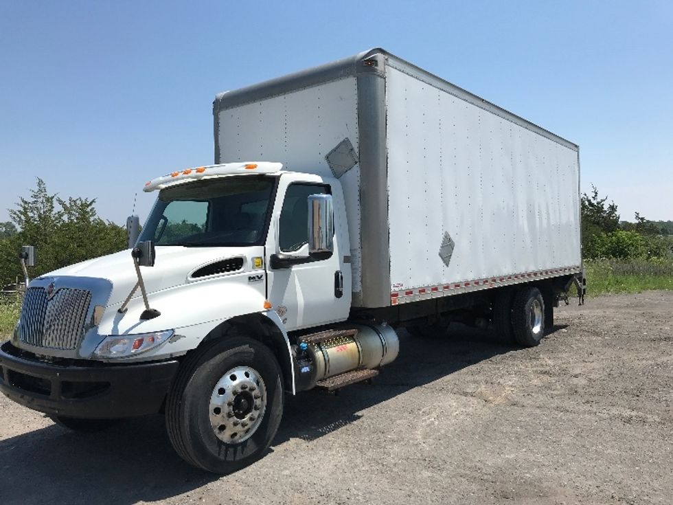 Medium Duty Box Truck-Light and Medium Duty Trucks-International-2020-MV607-Belleville-ON-298,093\n\t\tkm-$ 52,500 - Image 3