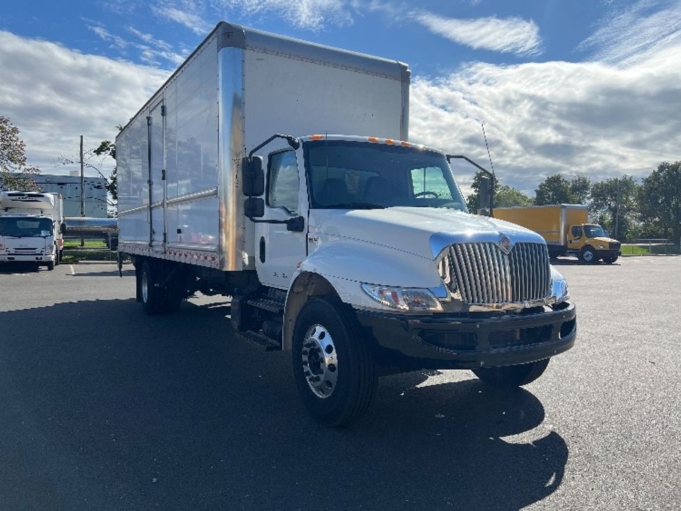 Medium Duty Box Truck-Light and Medium Duty Trucks-International-2020-MV607-Bensalem-PA-191,301\n\t\tmiles-$ 46,250 - Image 1