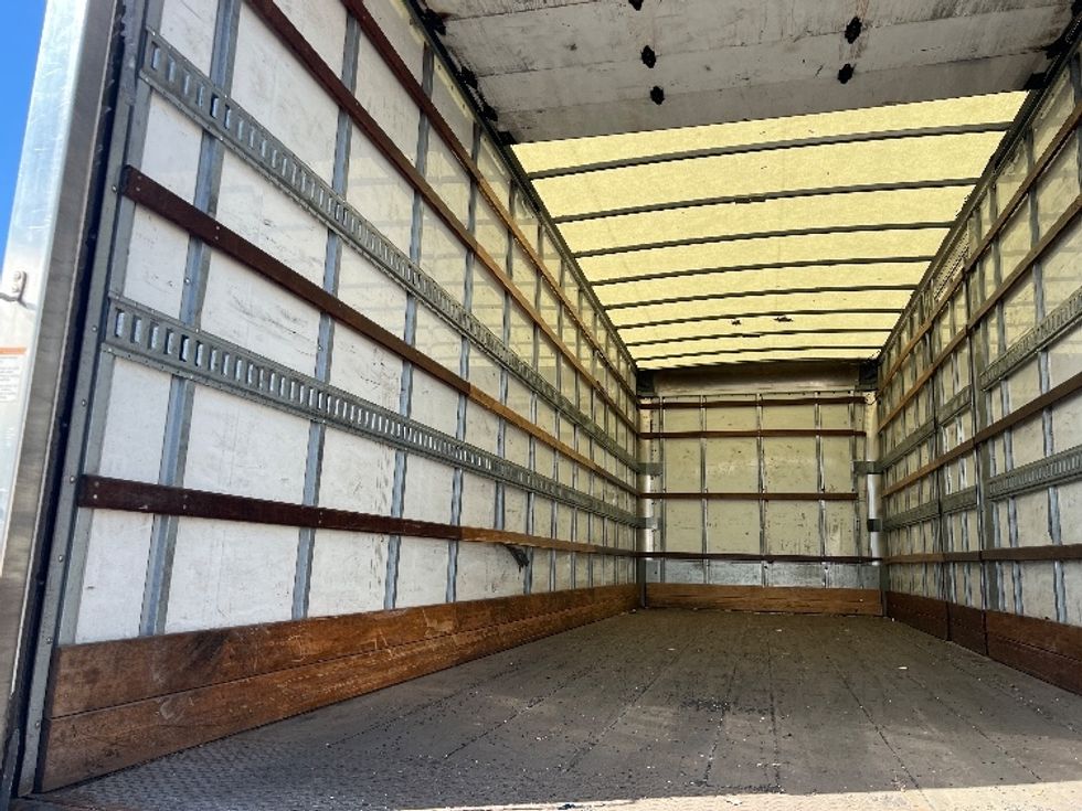 Medium Duty Box Truck-Light and Medium Duty Trucks-International-2020-MV607-Bensalem-PA-191,301\n\t\tmiles-$ 46,250 - Image 11