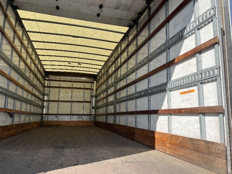 Medium Duty Box Truck-Light and Medium Duty Trucks-International-2020-MV607-Bensalem-PA-191,301\n\t\tmiles-$ 46,250 - Image 12