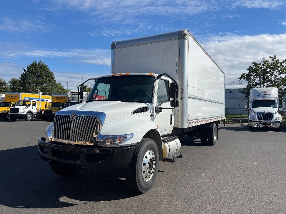 Medium Duty Box Truck-Light and Medium Duty Trucks-International-2020-MV607-Bensalem-PA-191,301\n\t\tmiles-$ 46,250 - Image 3