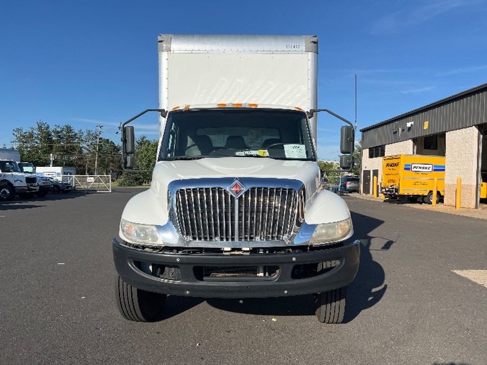 Medium Duty Box Truck-Light and Medium Duty Trucks-International-2020-MV607-Bensalem-PA-283,568\n\t\tmiles-$ 35,000 - Image 2