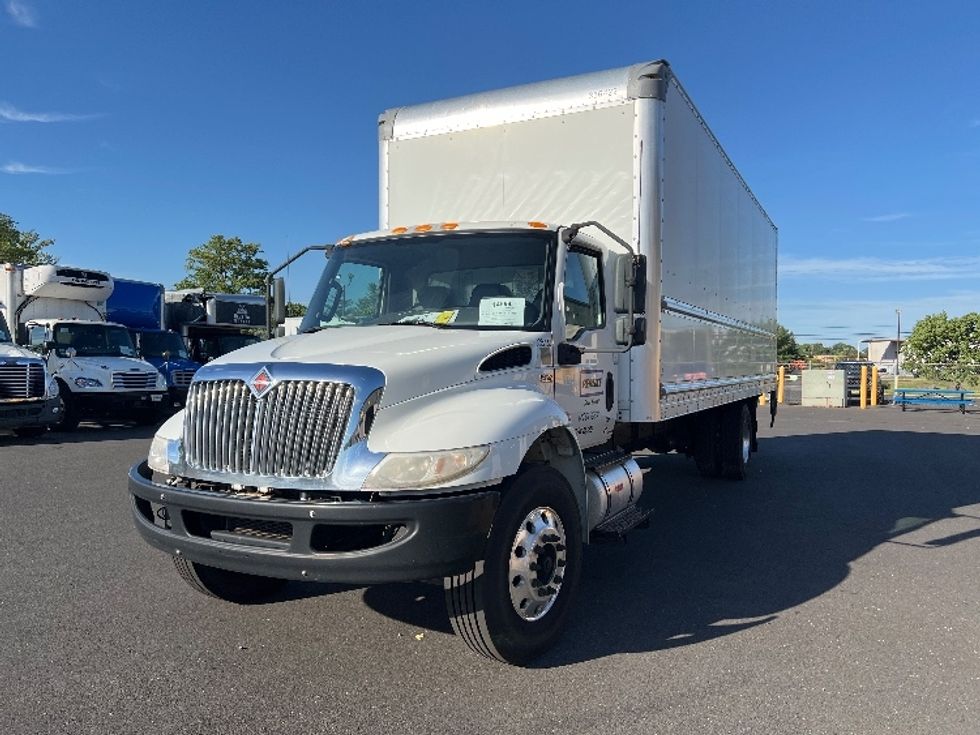 Medium Duty Box Truck-Light and Medium Duty Trucks-International-2020-MV607-Bensalem-PA-283,568\n\t\tmiles-$ 35,000 - Image 3