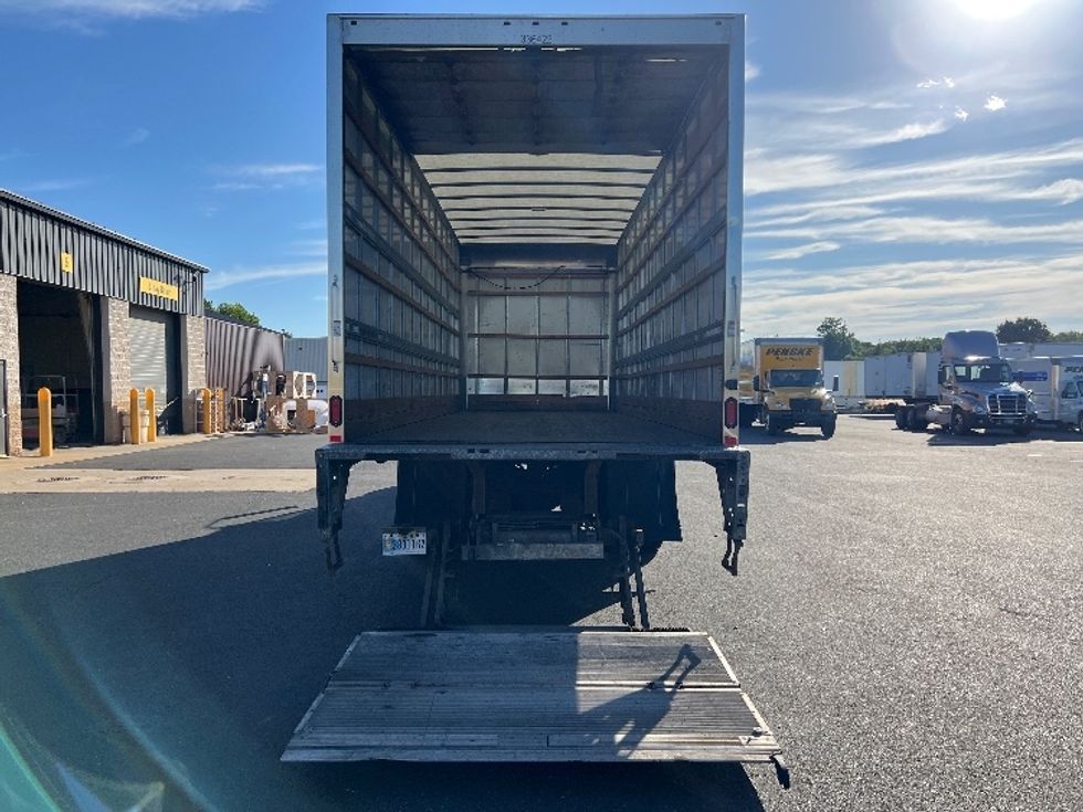 Medium Duty Box Truck-Light and Medium Duty Trucks-International-2020-MV607-Bensalem-PA-283,568\n\t\tmiles-$ 35,000 - Image 9