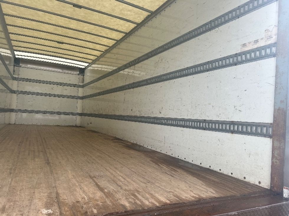 Medium Duty Box Truck-Light and Medium Duty Trucks-International-2020-MV607-Binghamton-NY-172,880\n\t\tmiles-$ 40,750 - Image 12