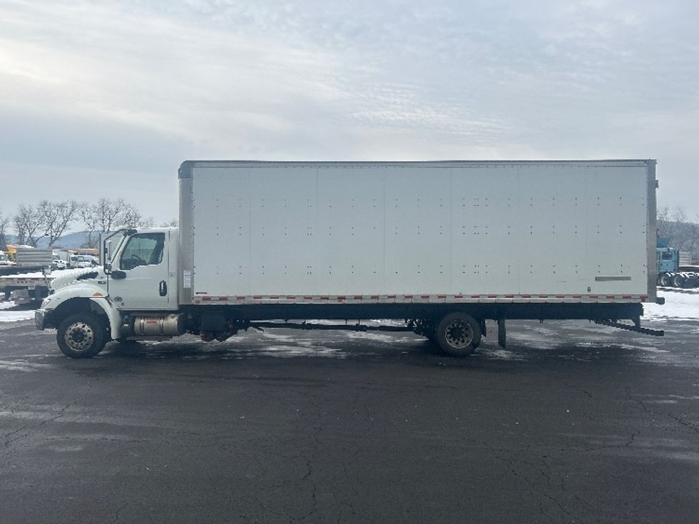 Medium Duty Box Truck-Light and Medium Duty Trucks-International-2020-MV607-Binghamton-NY-172,880\n\t\tmiles-$ 40,750 - Image 4