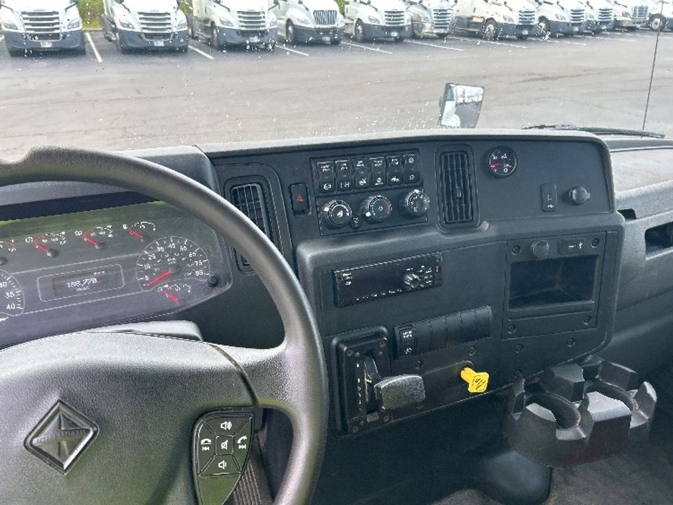 Medium Duty Box Truck-Light and Medium Duty Trucks-International-2020-MV607-Binghamton-NY-186,596\n\t\tmiles-$ 39,500 - Image 16