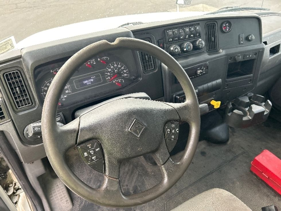 Medium Duty Box Truck-Light and Medium Duty Trucks-International-2020-MV607-Binghamton-NY-186,596\n\t\tmiles-$ 39,500 - Image 17