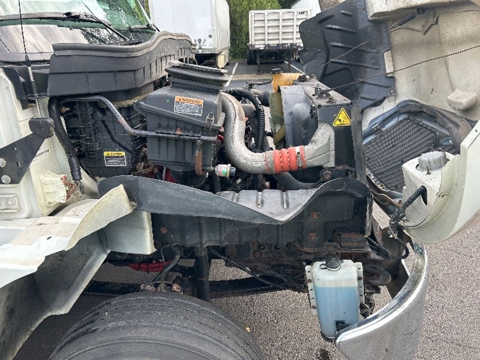 Medium Duty Box Truck-Light and Medium Duty Trucks-International-2020-MV607-Binghamton-NY-186,596\n\t\tmiles-$ 39,500 - Image 22