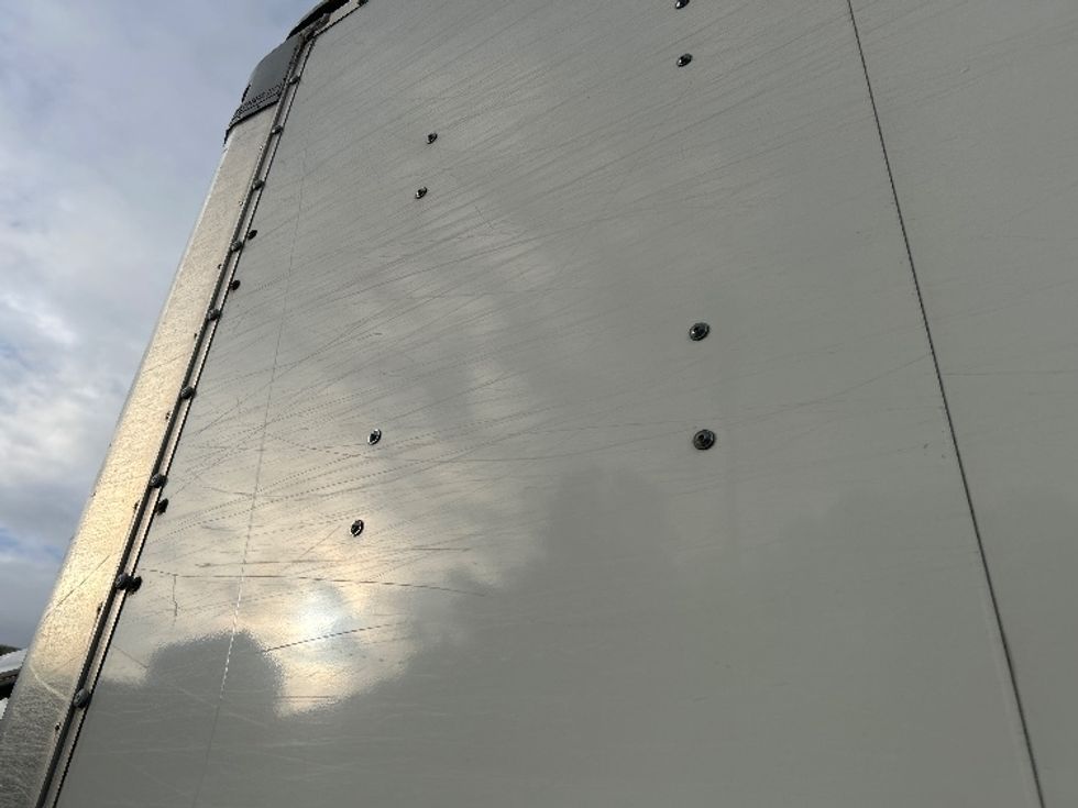 Medium Duty Box Truck-Light and Medium Duty Trucks-International-2020-MV607-Binghamton-NY-186,596\n\t\tmiles-$ 39,500 - Image 24