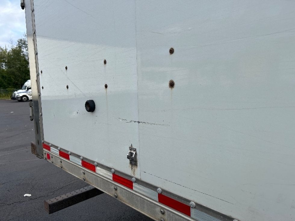 Medium Duty Box Truck-Light and Medium Duty Trucks-International-2020-MV607-Binghamton-NY-186,596\n\t\tmiles-$ 39,500 - Image 26