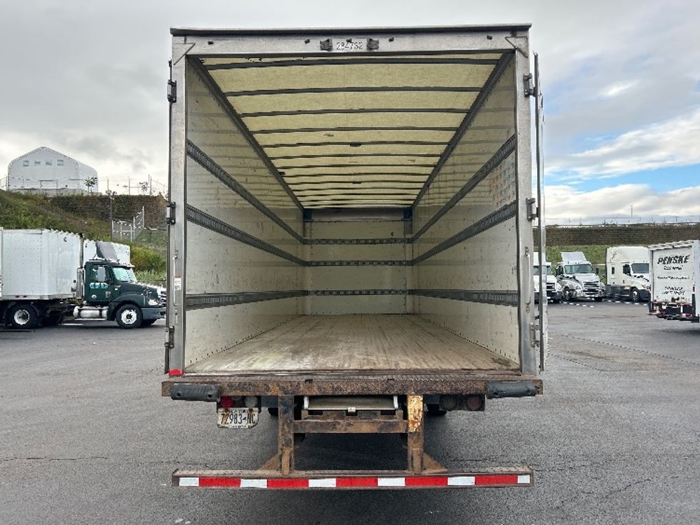 Medium Duty Box Truck-Light and Medium Duty Trucks-International-2020-MV607-Binghamton-NY-186,596\n\t\tmiles-$ 39,500 - Image 8