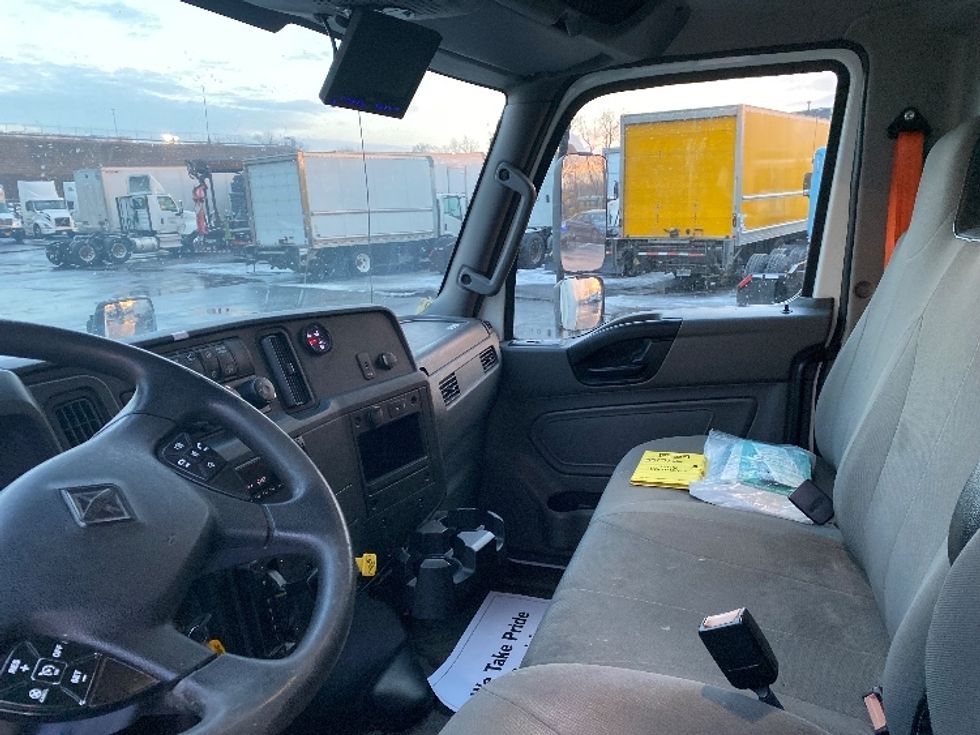 Medium Duty Box Truck-Light and Medium Duty Trucks-International-2020-MV607-Binghamton-NY-256,562\n\t\tmiles-$ 37,000 - Image 19