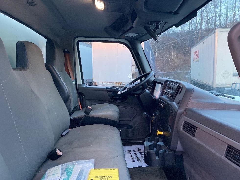 Medium Duty Box Truck-Light and Medium Duty Trucks-International-2020-MV607-Binghamton-NY-256,562\n\t\tmiles-$ 37,000 - Image 22