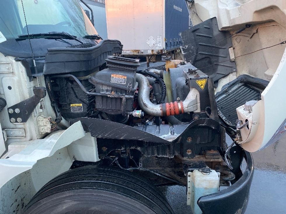 Medium Duty Box Truck-Light and Medium Duty Trucks-International-2020-MV607-Binghamton-NY-256,562\n\t\tmiles-$ 37,000 - Image 23