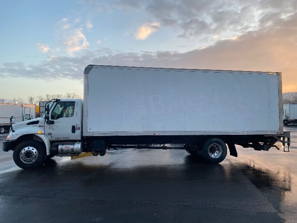 Medium Duty Box Truck-Light and Medium Duty Trucks-International-2020-MV607-Binghamton-NY-256,562\n\t\tmiles-$ 37,000 - Image 4