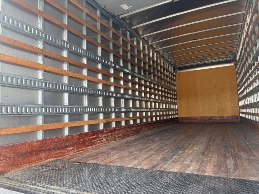 Medium Duty Box Truck-Light and Medium Duty Trucks-International-2020-MV607-Birmingham-AL-156,691\n\t\tmiles-$ 58,500 - Image 10