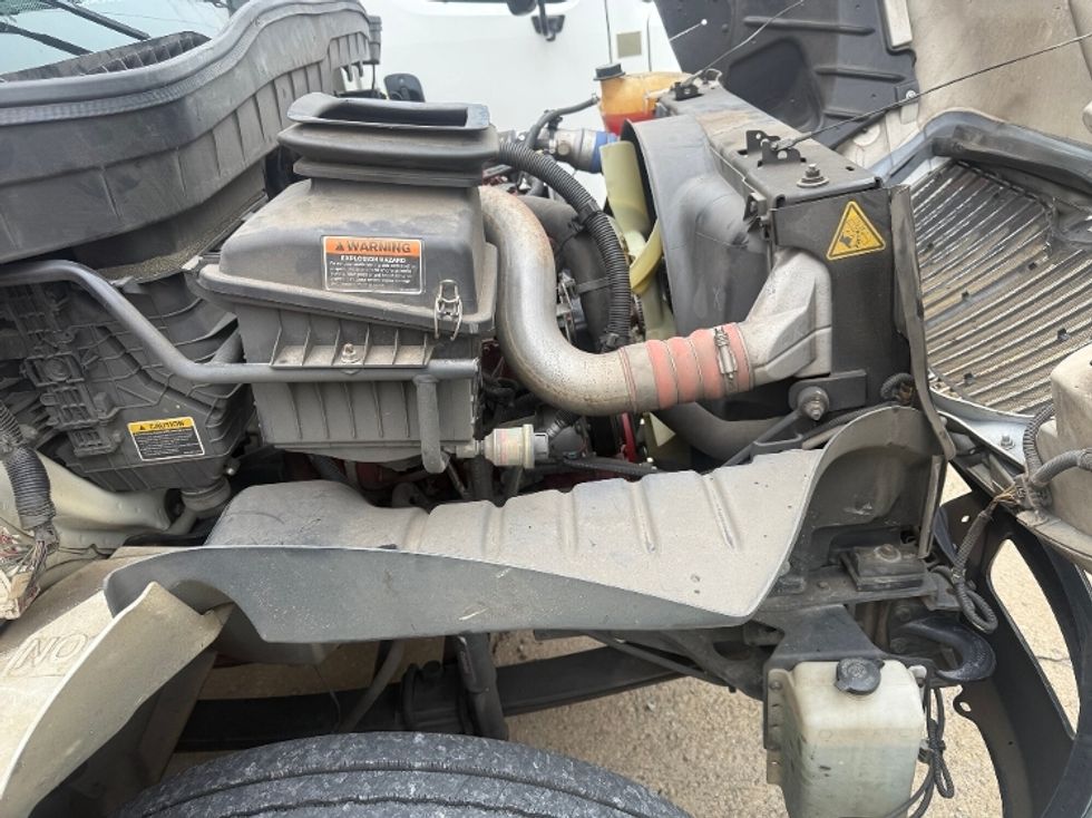 Medium Duty Box Truck-Light and Medium Duty Trucks-International-2020-MV607-Birmingham-AL-156,691\n\t\tmiles-$ 58,500 - Image 21