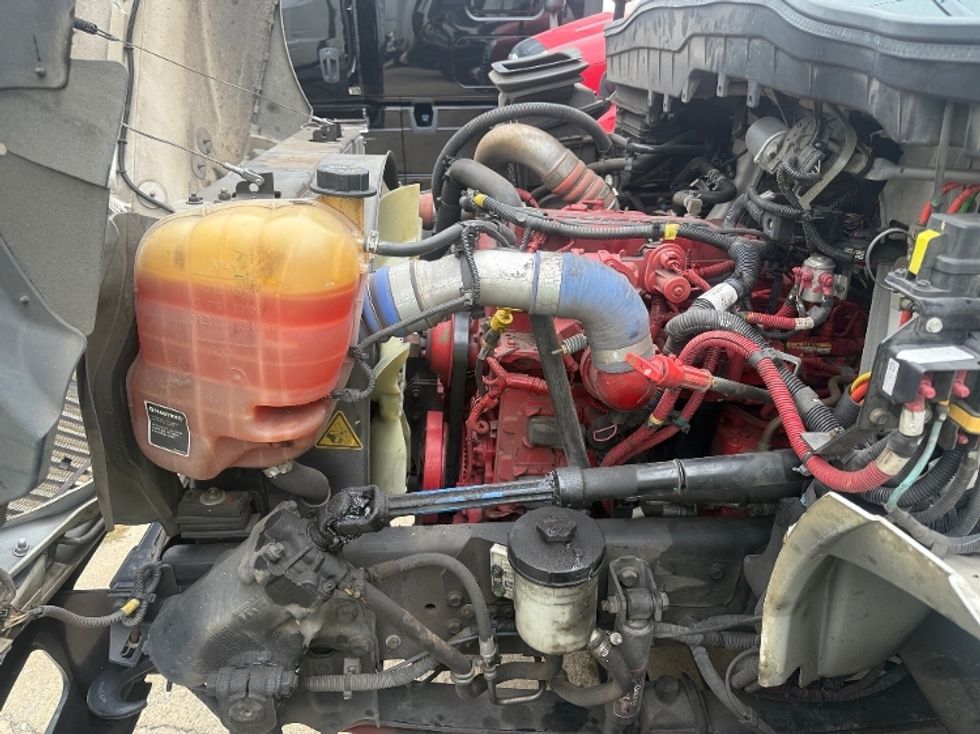 Medium Duty Box Truck-Light and Medium Duty Trucks-International-2020-MV607-Birmingham-AL-156,691\n\t\tmiles-$ 58,500 - Image 22