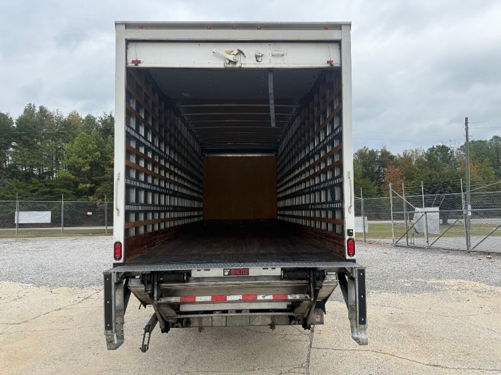 Medium Duty Box Truck-Light and Medium Duty Trucks-International-2020-MV607-Birmingham-AL-156,691\n\t\tmiles-$ 58,500 - Image 7