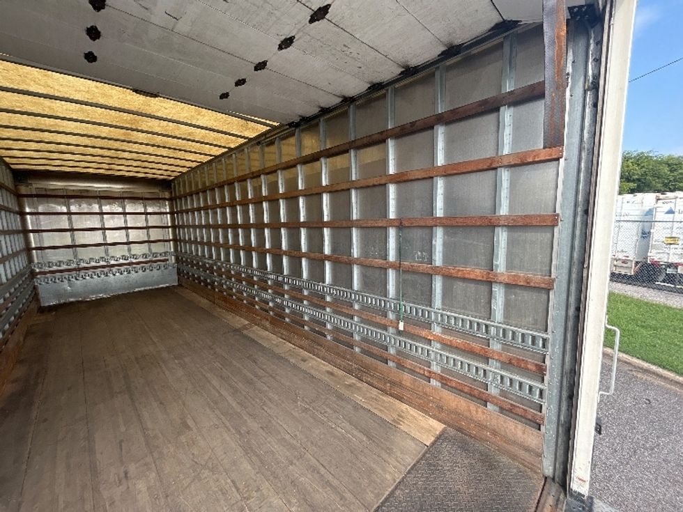 Medium Duty Box Truck-Light and Medium Duty Trucks-International-2020-MV607-Birmingham-AL-163,482\n\t\tmiles-$ 56,000 - Image 12