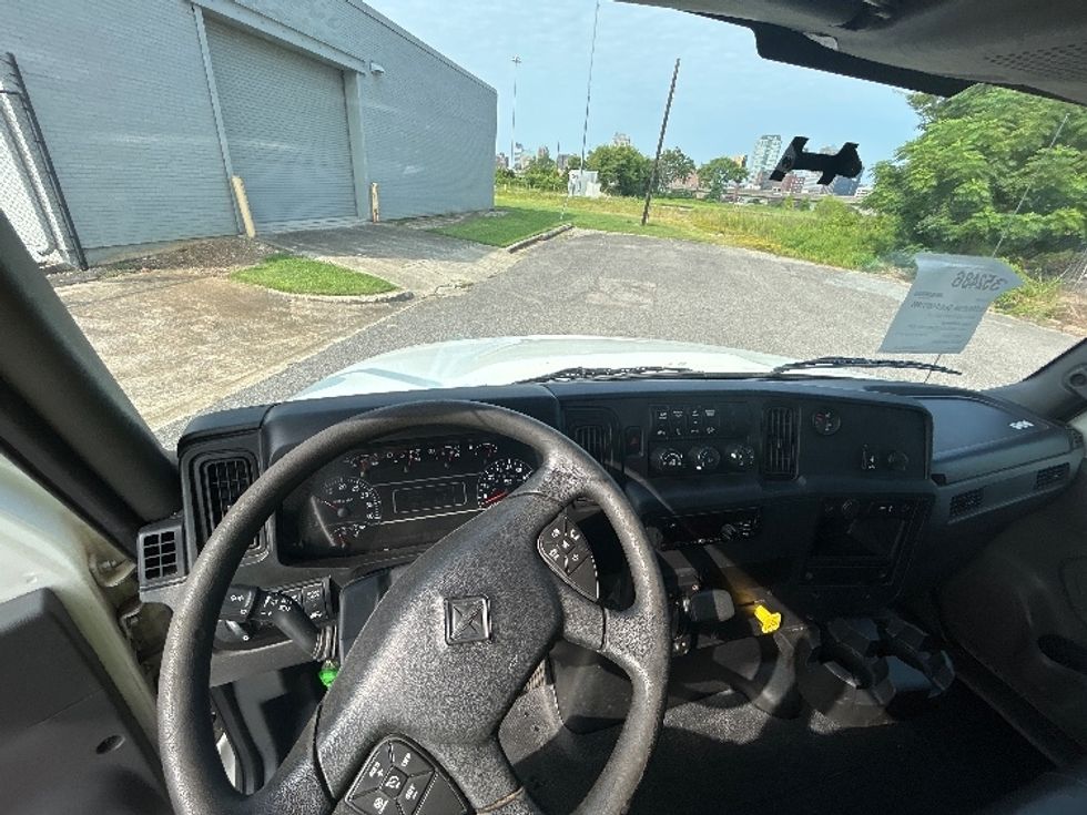 Medium Duty Box Truck-Light and Medium Duty Trucks-International-2020-MV607-Birmingham-AL-163,482\n\t\tmiles-$ 56,000 - Image 18